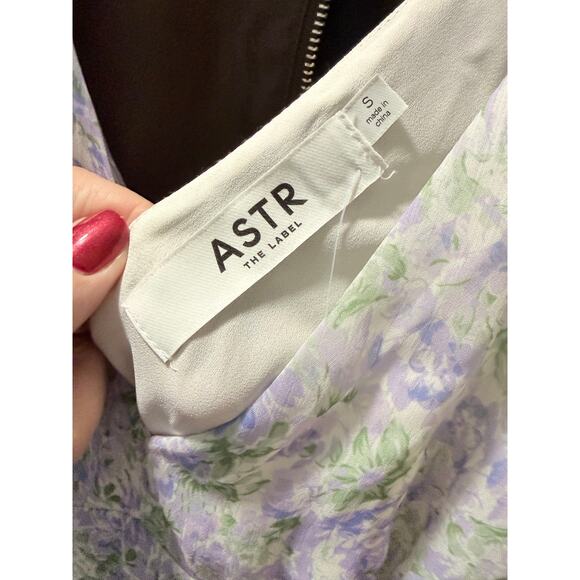 ASTR The Label Tiered Shoulder Tie Dress - Picture 6 of 7